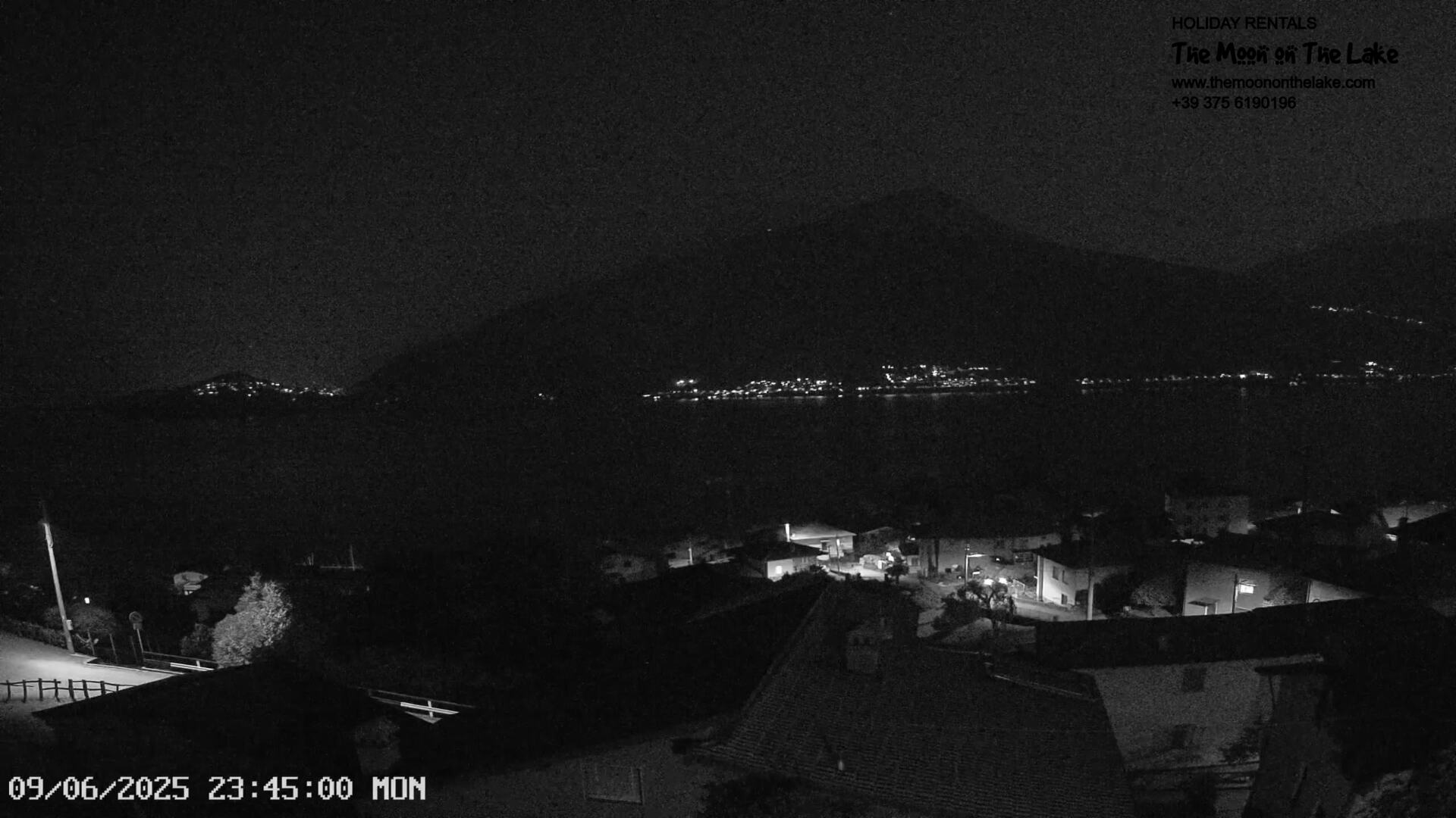 immagine della webcam nei dintorni di Cusino: webcam Pianello del Lario