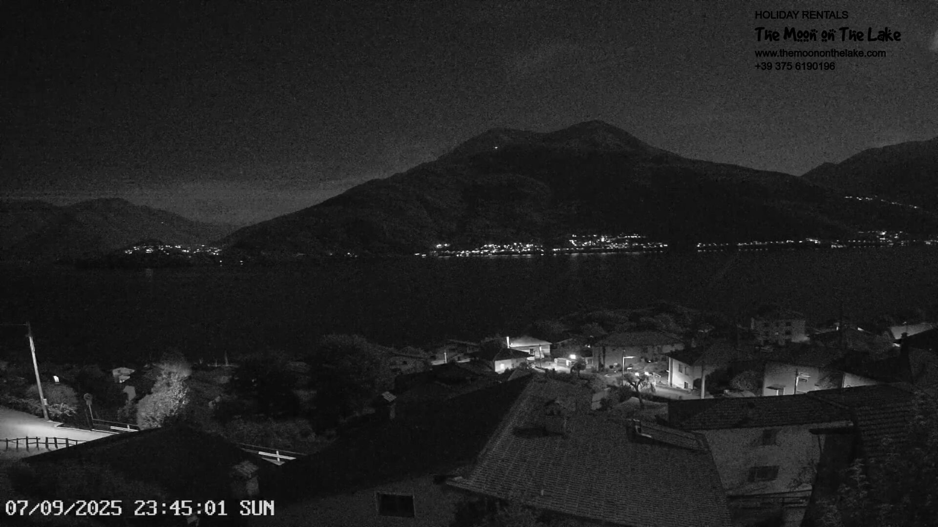 immagine della webcam nei dintorni di Sant'Abbondio: webcam Pianello del Lario