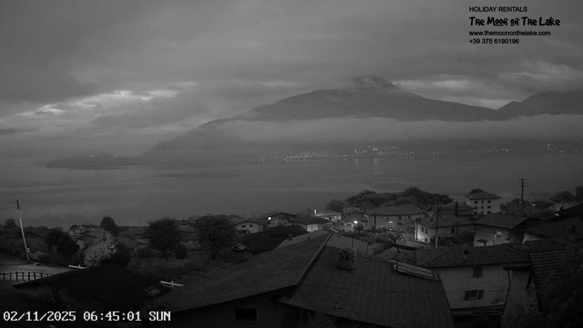 immagine della webcam nei dintorni di Alpe Giumello: webcam Pianello del Lario