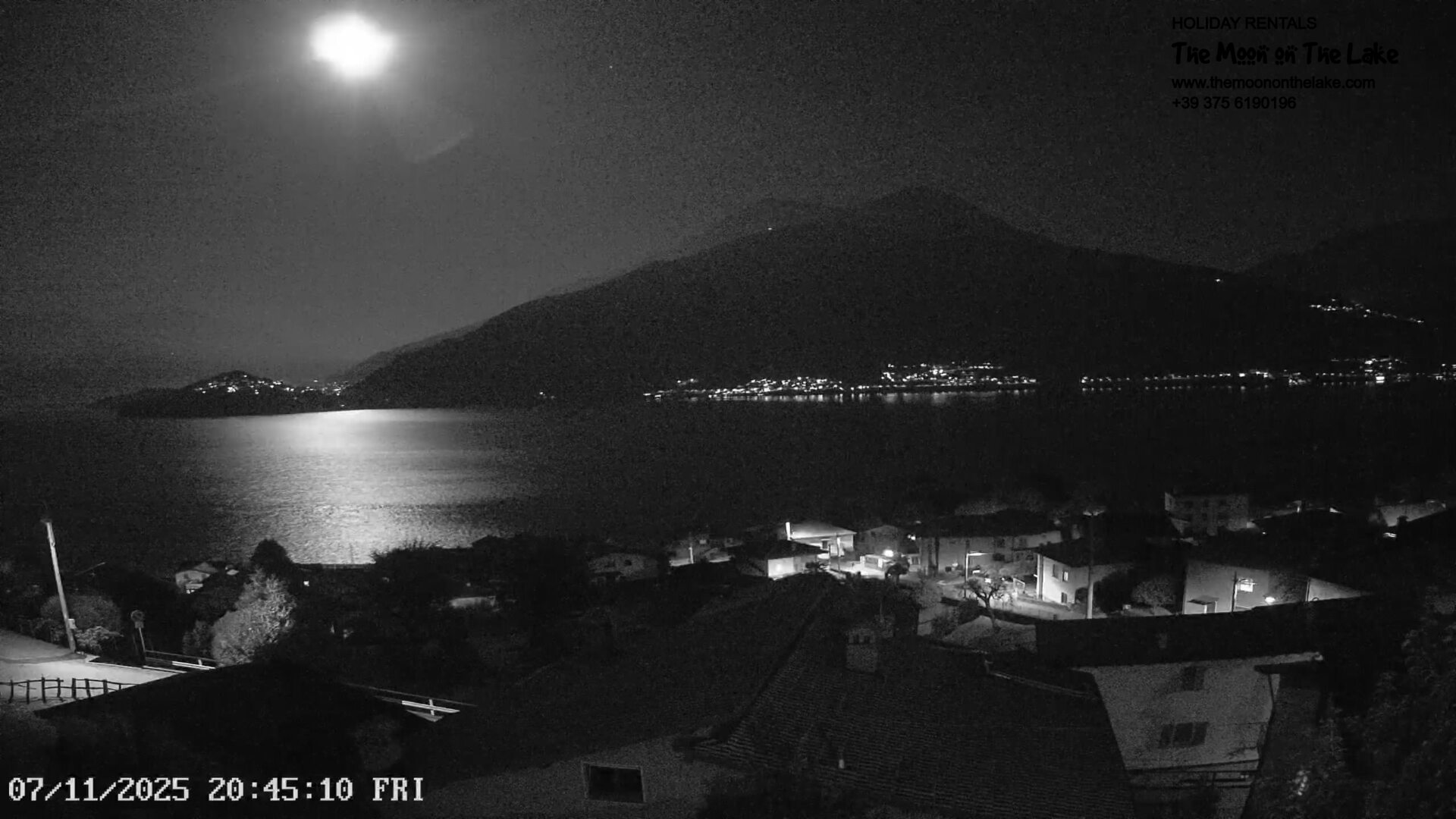 immagine della webcam nei dintorni di Sala Comacina: webcam Pianello del Lario