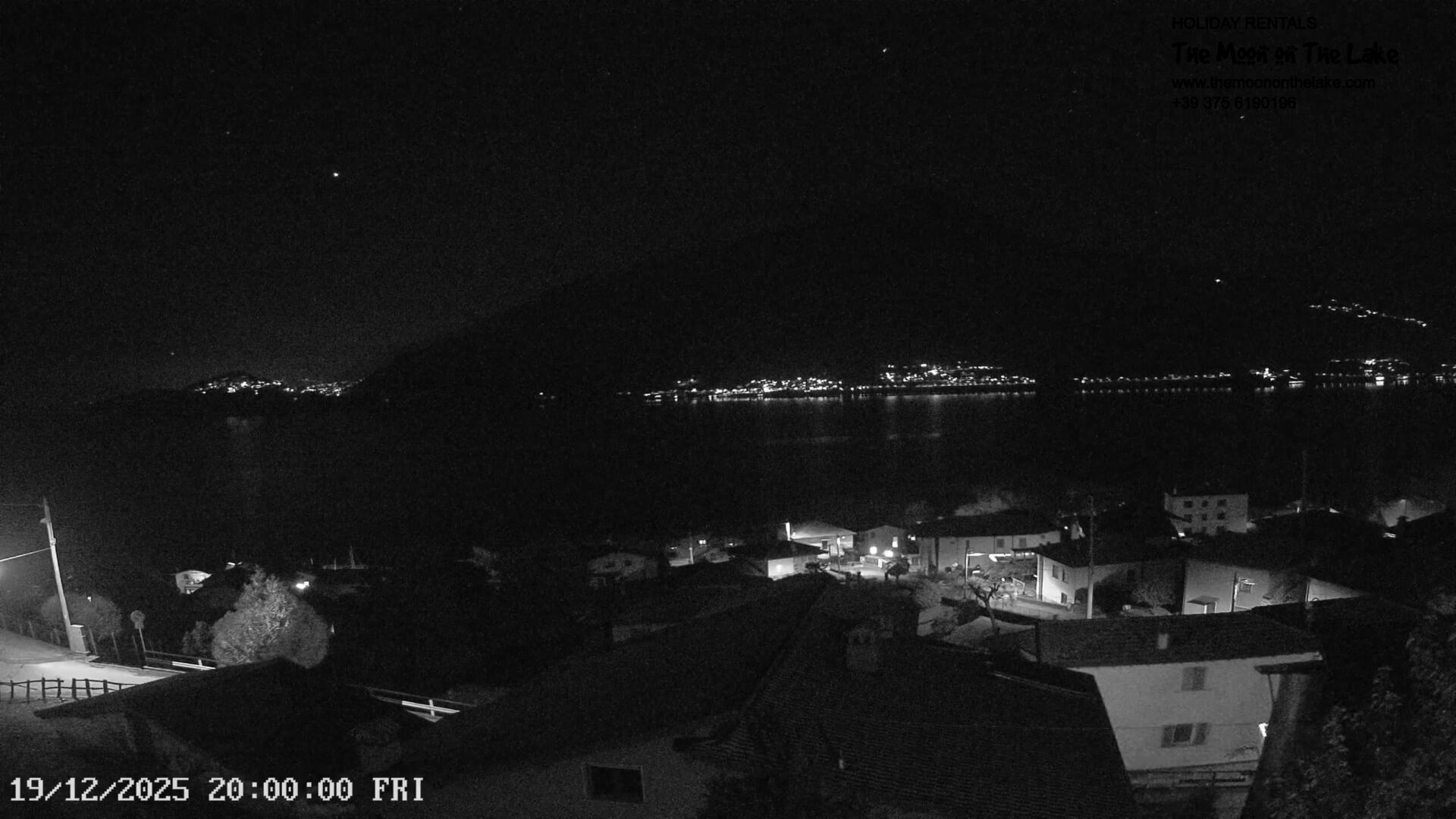 immagine della webcam nei dintorni di Dervio: webcam Pianello del Lario