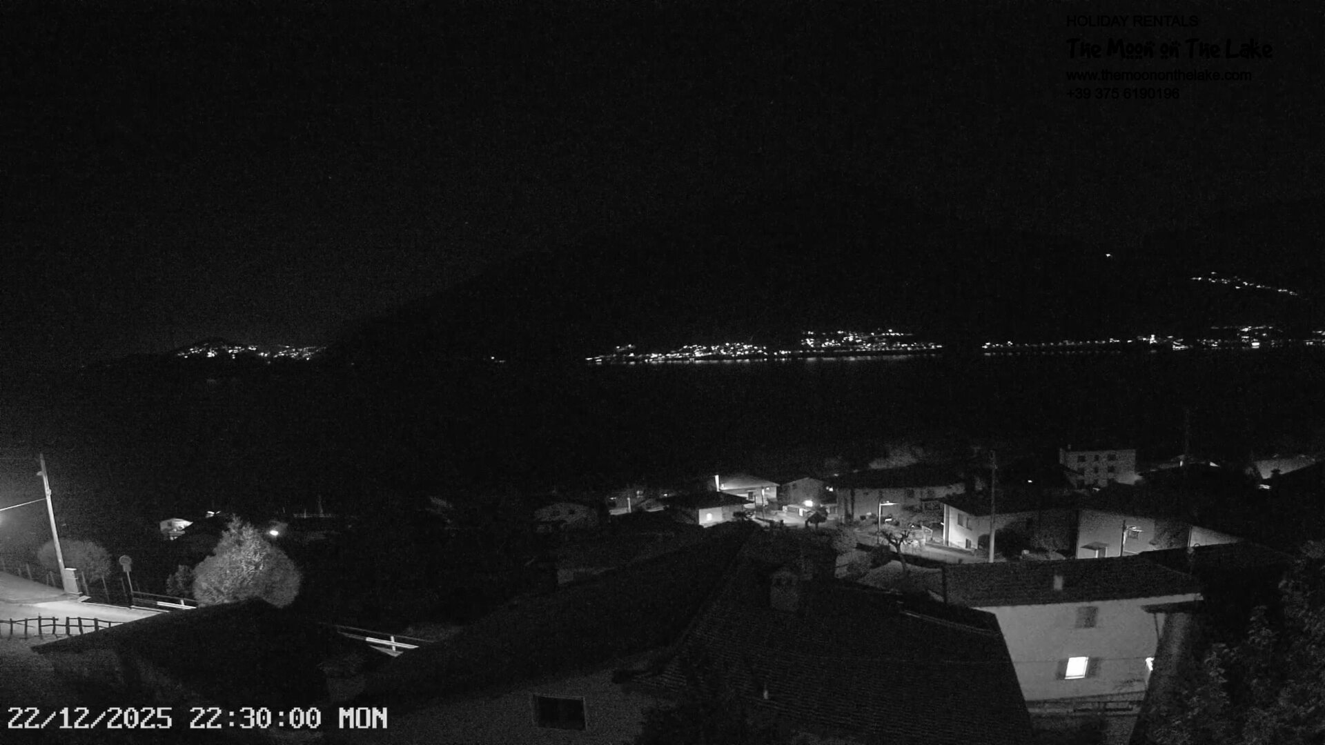 immagine della webcam nei dintorni di San Giacomo Filippo: webcam Pianello del Lario