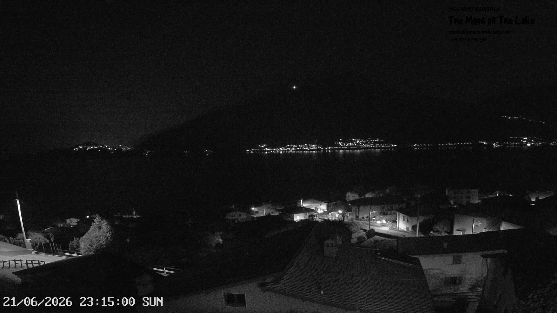 immagine della webcam nei dintorni di Dervio: webcam Pianello del Lario